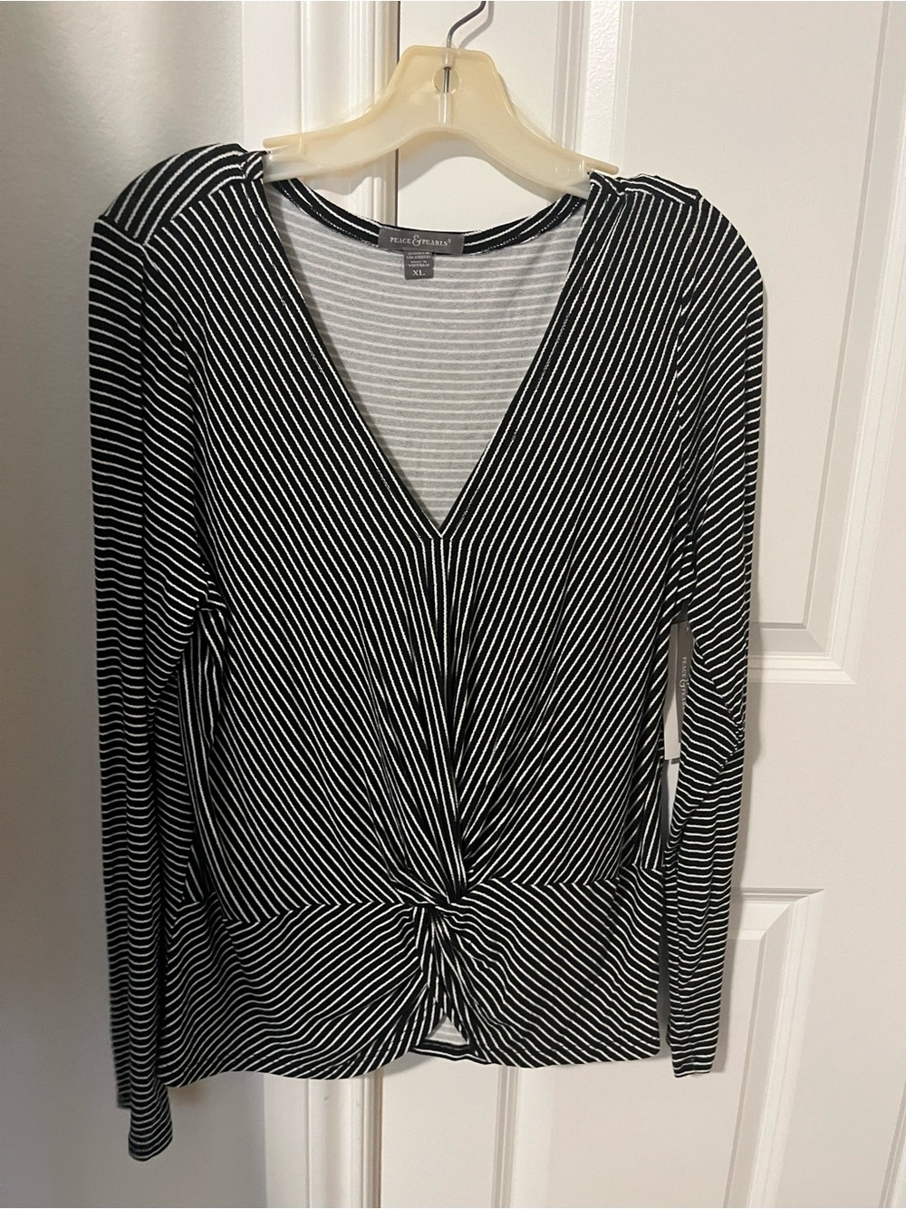 Mossimo Black & White Striped Twist-Front Long Sleeve Top